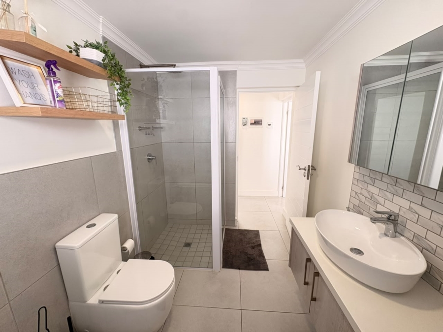 To Let 2 Bedroom Property for Rent in Da Gama Village Western Cape